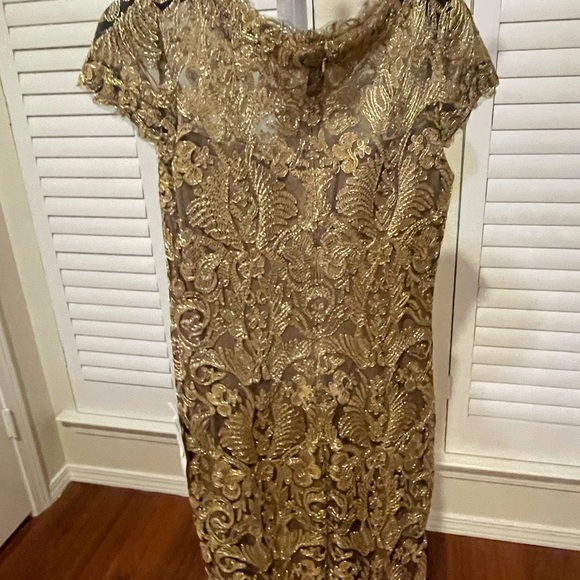Extremely Catchy Tadashi Shoji Gold Dress - Picture 4 of 7